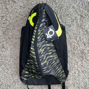 nike kyrie n7 backpack